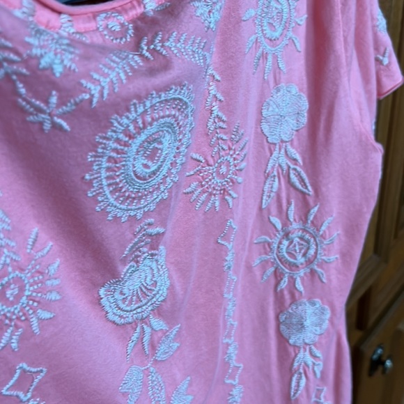 Johnny Was Makana Everyday Tee - Picture 10 of 11